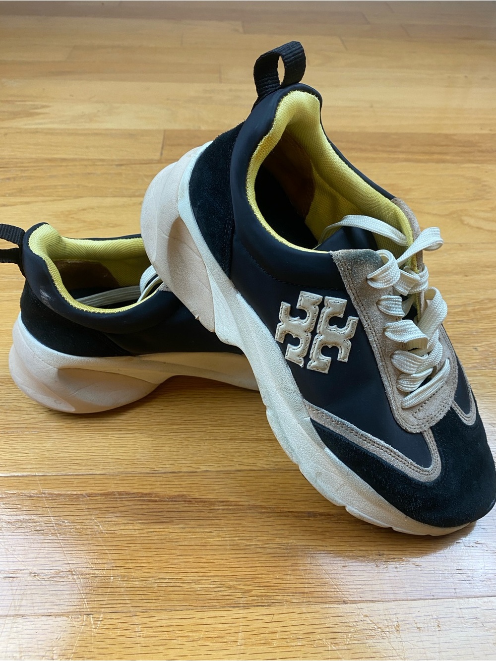 Tory Burch Good Luck Trainer Sneakers Women's 7.5 Black Beige Suede Chunky Logo
